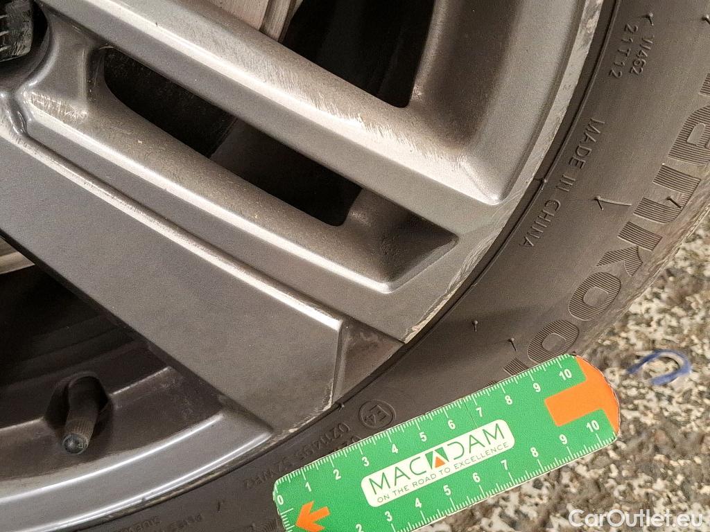  Peugeot  308 PEUGEOT  SW / 2021 / 5P / Break PureTech 130 S&S ACTIVE PACK #29