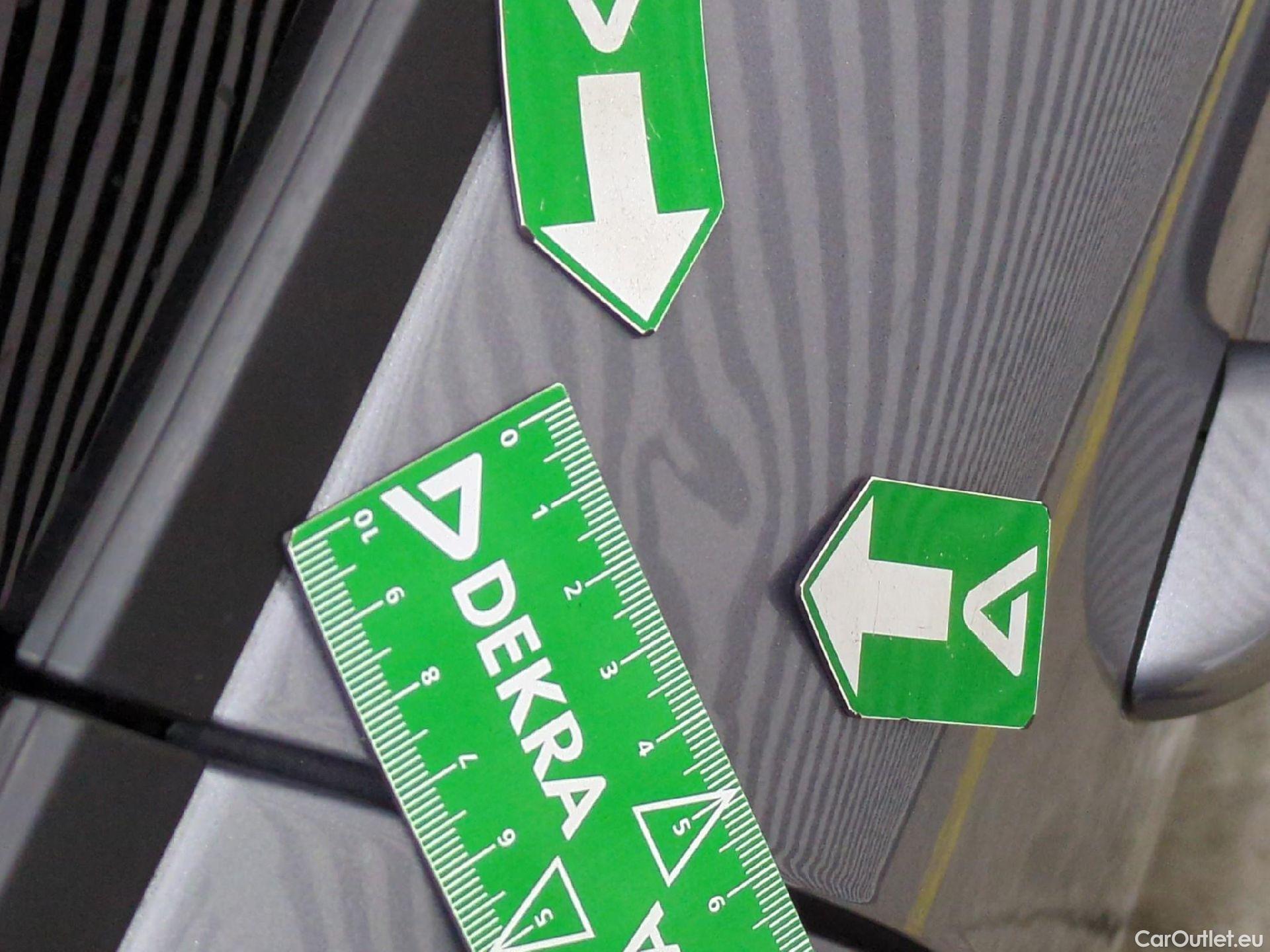  Peugeot  308 PEUGEOT  SW / 2021 / 5P / Break BlueHDi 130 EAT8 ACTIVE PACK #34