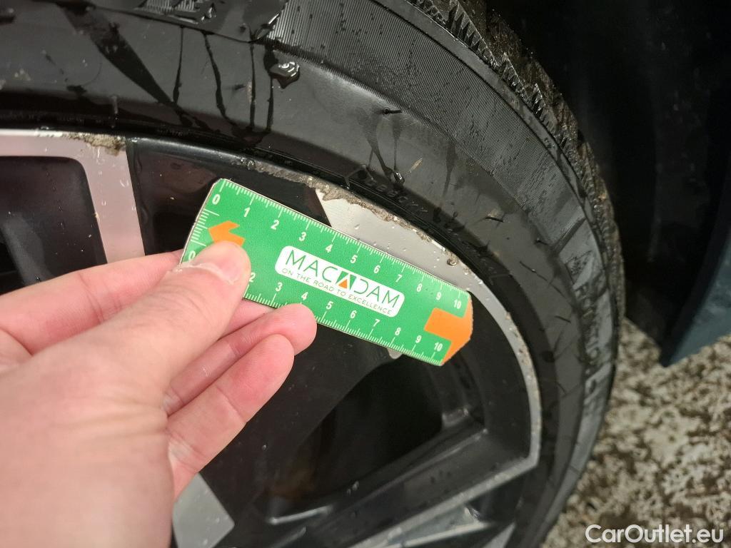  Peugeot  308 PEUGEOT  SW / 2021 / 5P / Break BlueHDi 130 EAT8 ALLURE PACK #32