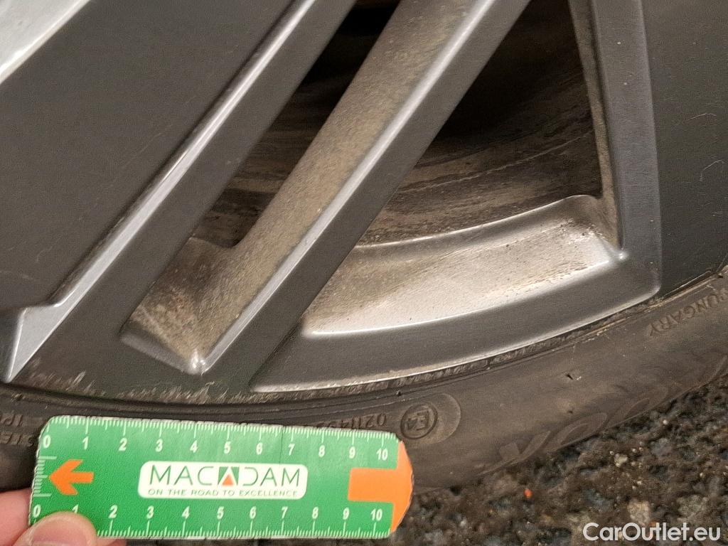  Peugeot  308 PEUGEOT  SW / 2021 / 5P / Break PureTech 130 S&S ACTIVE PACK #23