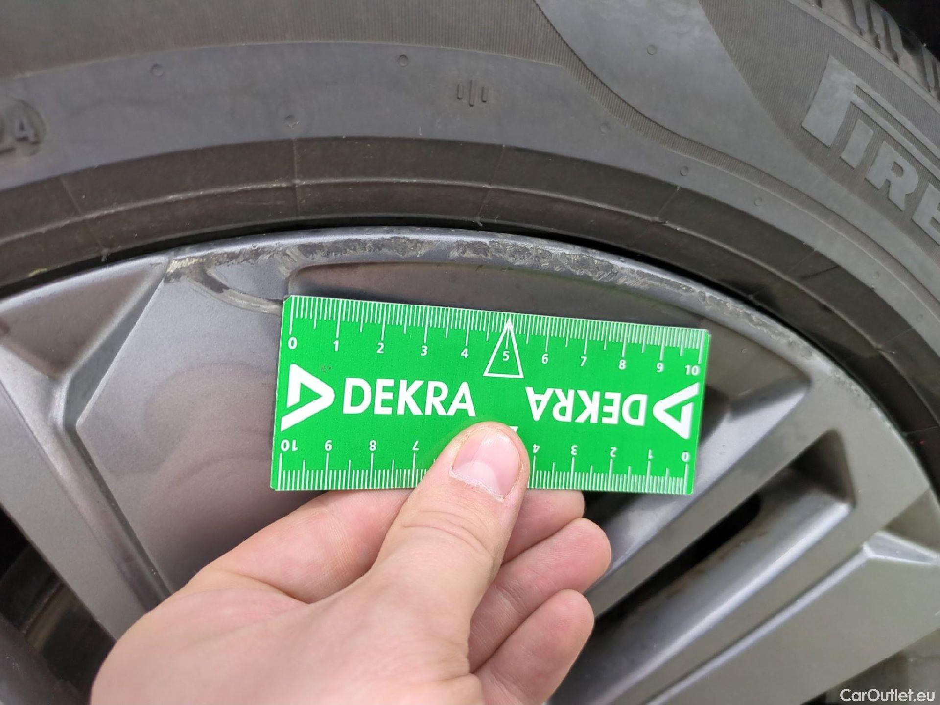  Peugeot  308 PEUGEOT  SW / 2021 / 5P / Break BlueHDi 130 EAT8 ACTIVE PACK #20