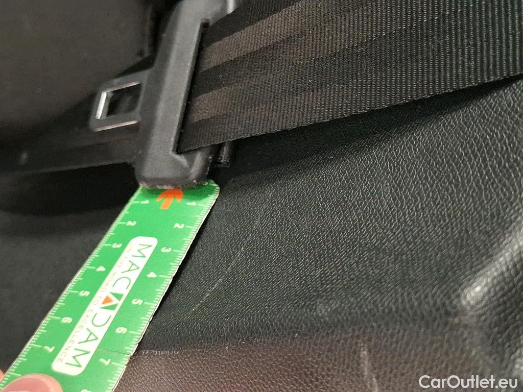  Peugeot  308 PEUGEOT  SW / 2021 / 5P / Break PureTech 130 S&S ACTIVE PACK #39