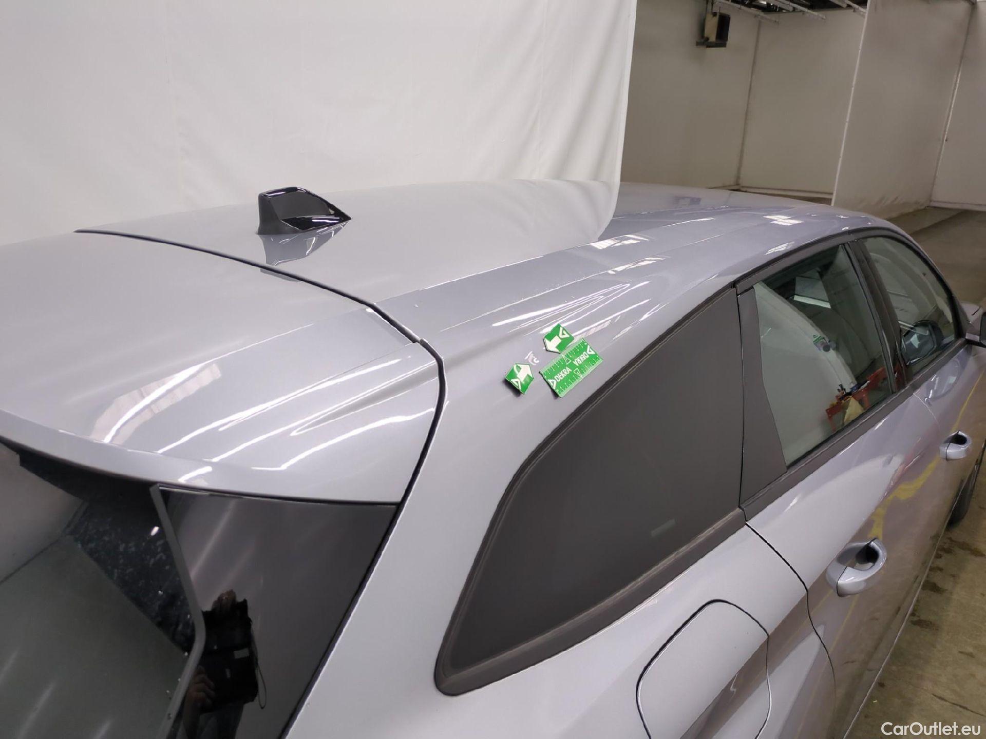  Peugeot  308 PEUGEOT  SW / 2021 / 5P / Break BlueHDi 130 EAT8 ACTIVE PACK #24