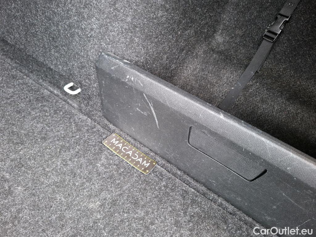  Skoda  Octavia  Berline Business 2.0 TDI 115CV BVM6 E6d #9