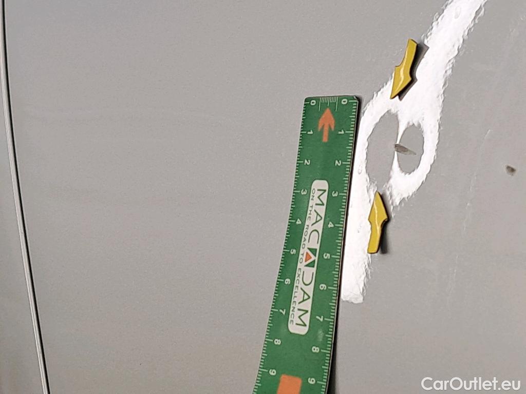  Toyota  Corolla TOYOTA  / 2018 / 5P / Berline Hybride 122h Dynamic Business Stage Acad #16