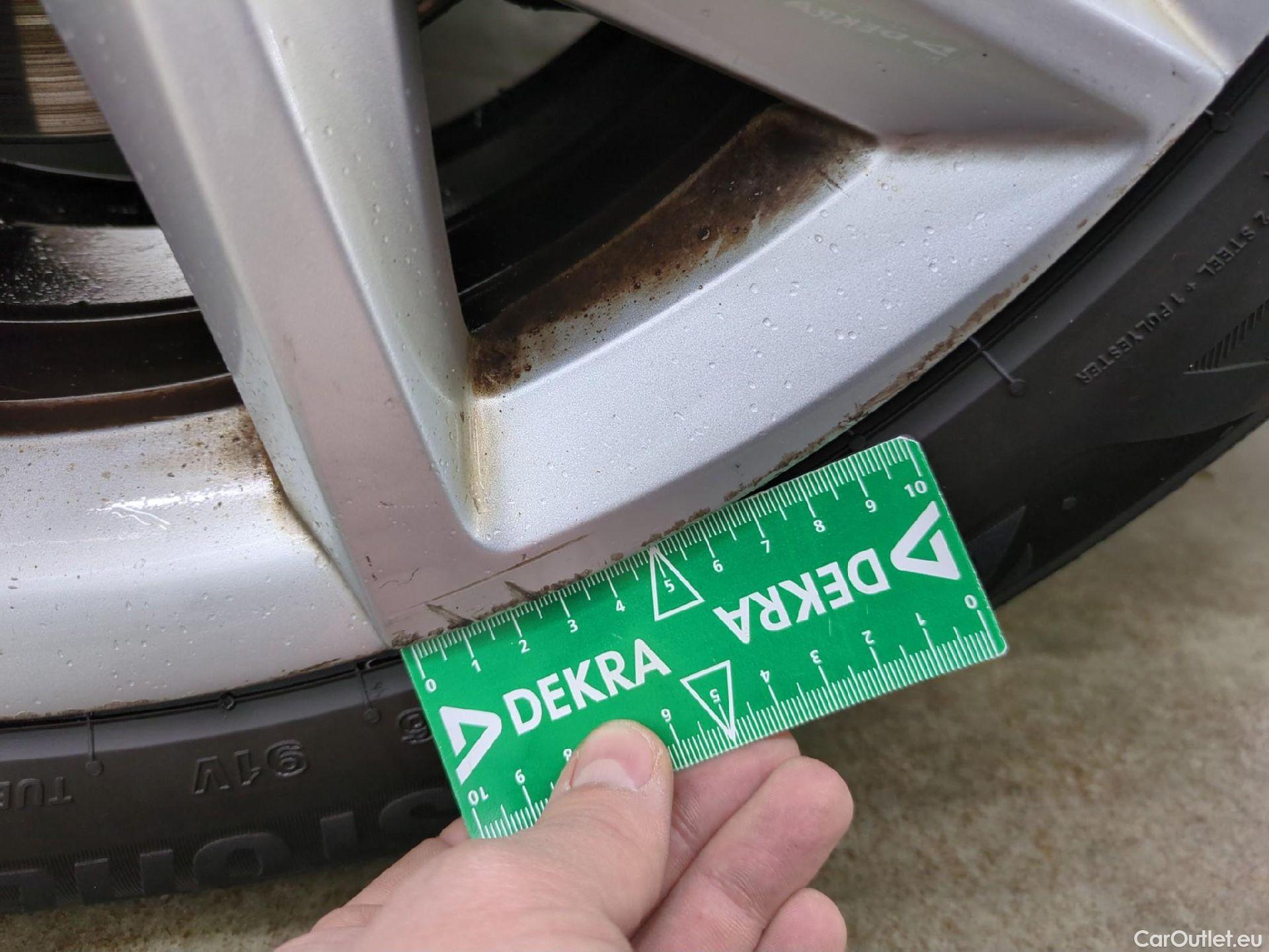  Seat  Leon SEAT  Sportstourer / 2020 / 5P / Break 1.0 eTSI 110 DSG S&S Style Business #23