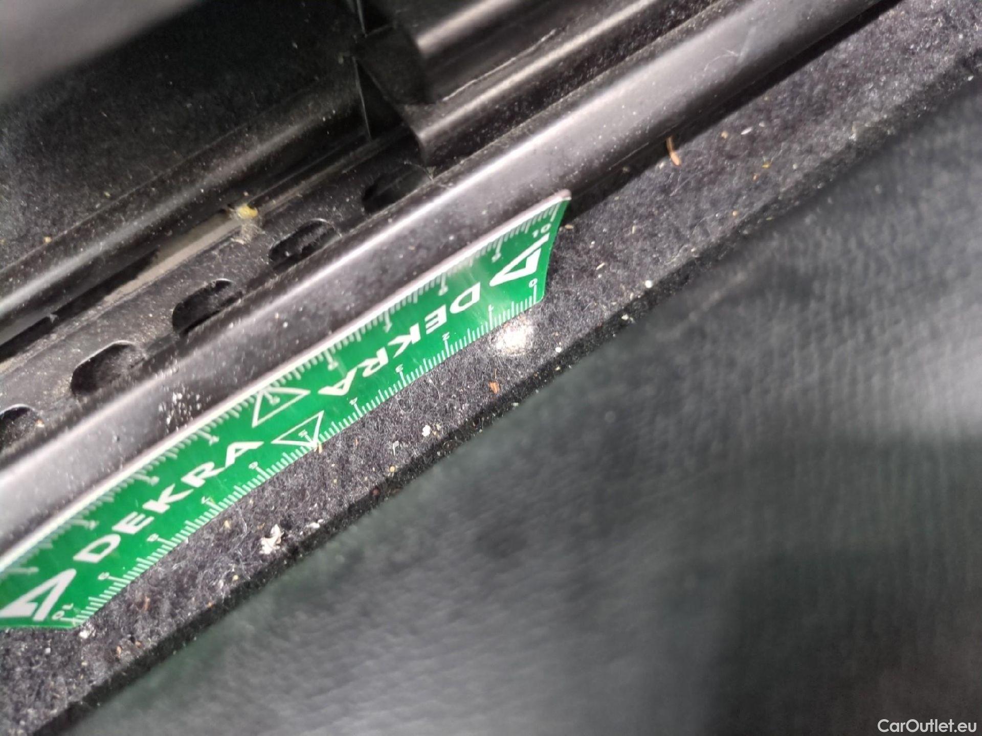  Seat  Leon SEAT  Sportstourer / 2020 / 5P / Break 1.0 eTSI 110 DSG S&S Style Business #15