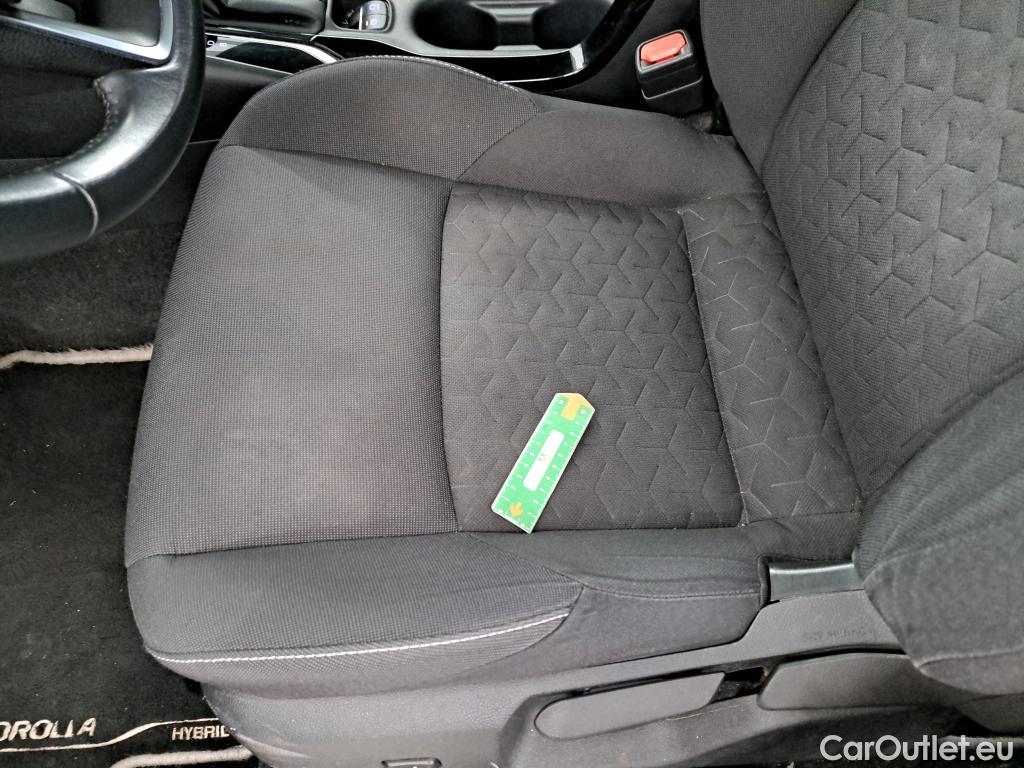  Toyota  Corolla TOYOTA  / 2018 / 5P / Berline Hybride 122h Dynamic Business Stage Acad #20