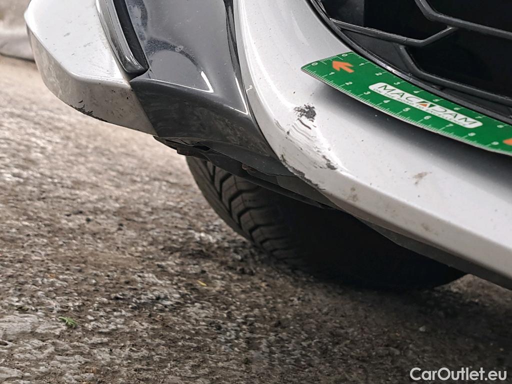  Toyota  Corolla TOYOTA  / 2018 / 5P / Berline Hybride 122h Dynamic Business Stage Acad #4