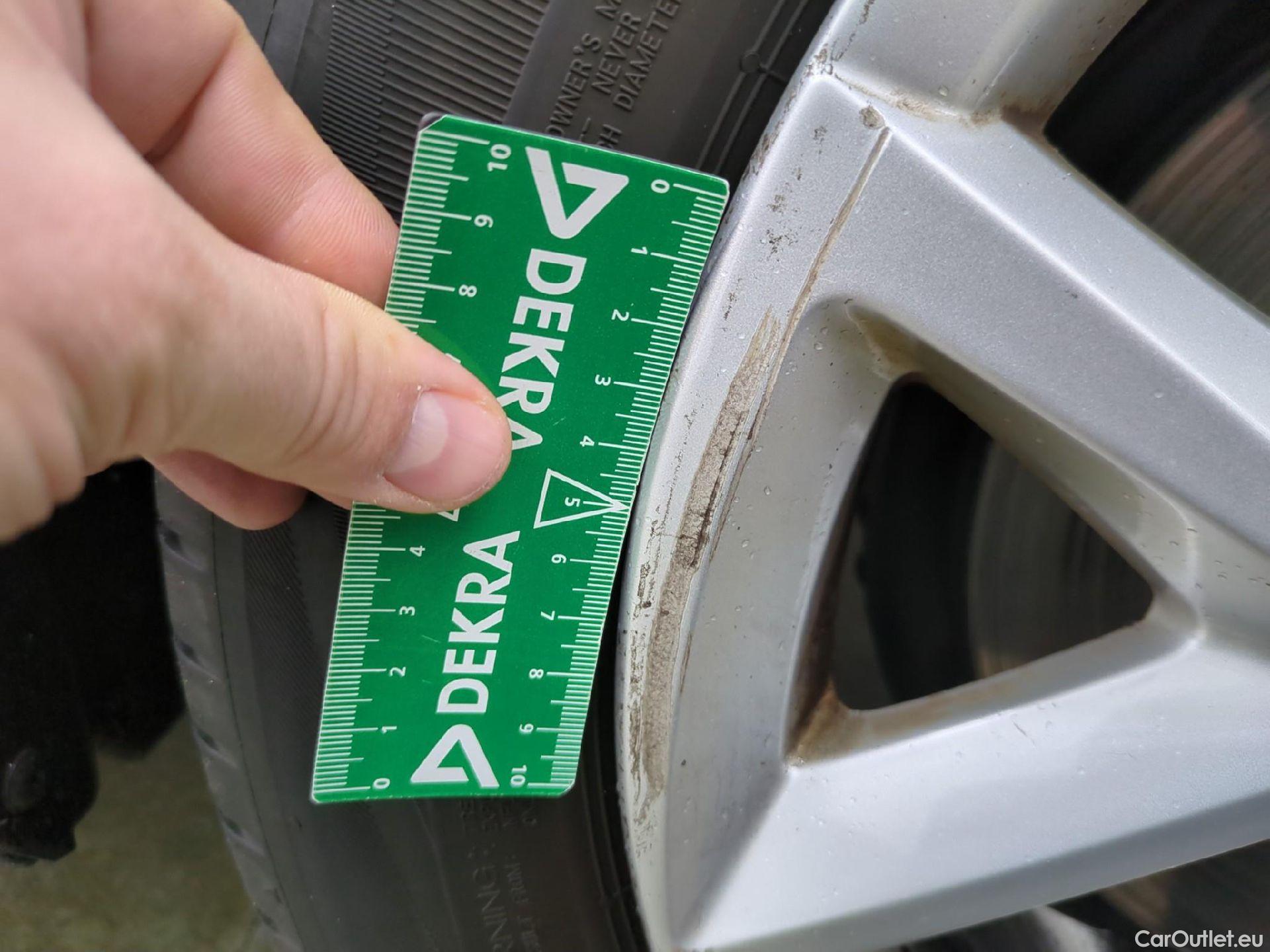  Seat  Leon SEAT  Sportstourer / 2020 / 5P / Break 1.0 eTSI 110 DSG S&S Style Business #20