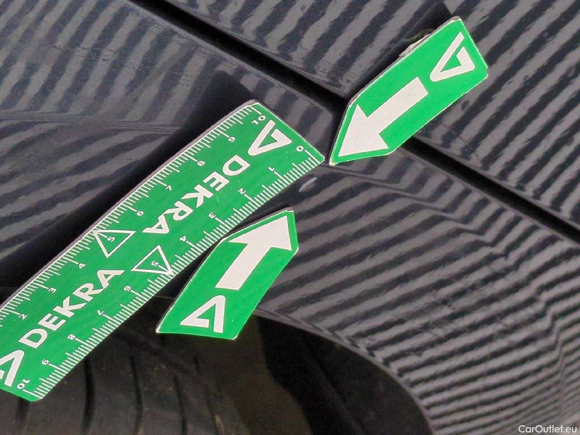  Seat  Leon SEAT  Sportstourer / 2020 / 5P / Break 1.0 eTSI 110 DSG S&S Style Business #37