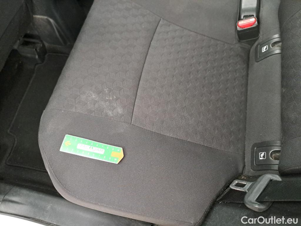  Toyota  Yaris TOYOTA  Hybride / 2019 / 5P / Berline Hybride 116h France Business Stage Acad #32