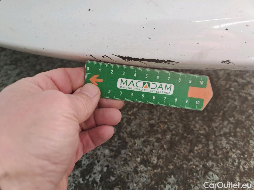  Toyota  Yaris TOYOTA  Hybride / 2019 / 5P / Berline Hybride 116h France Business Stage Acad #17