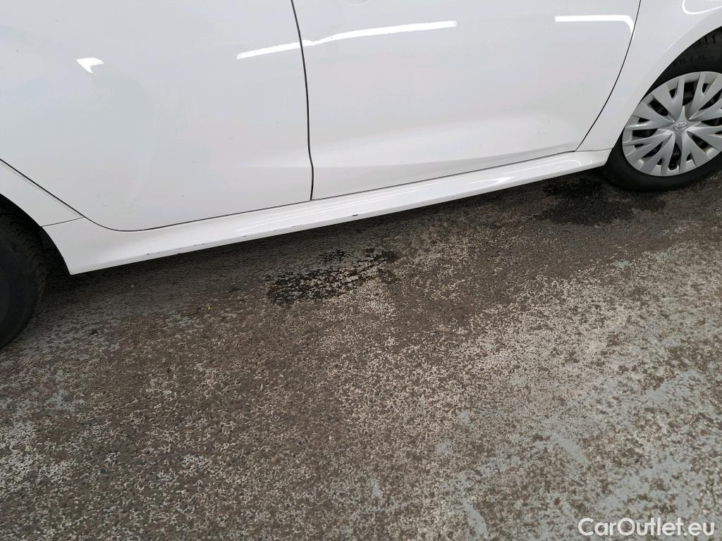  Toyota  Yaris TOYOTA  Hybride / 2019 / 5P / Berline Hybride 116h France Business Stage Acad #22