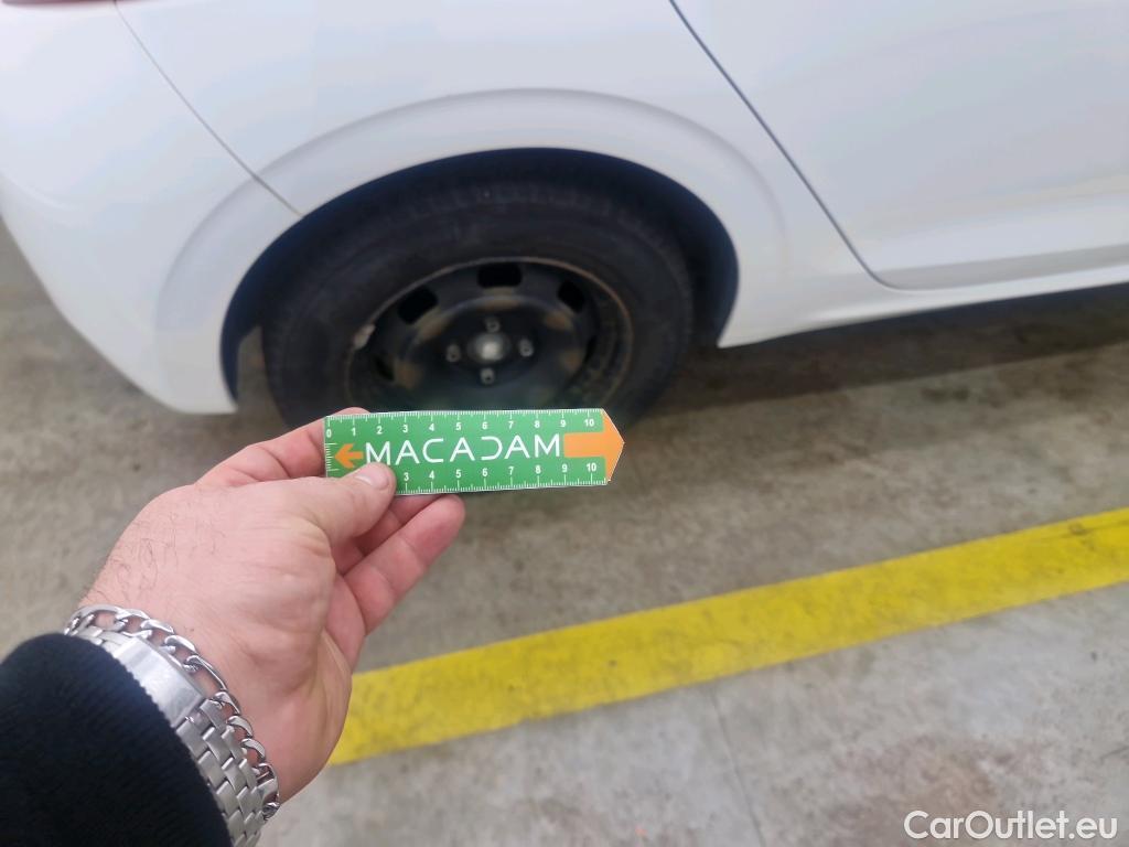  Peugeot  208  Affaire Premium Pack 1.5 HDi 100CV BVM6 E6dT #37