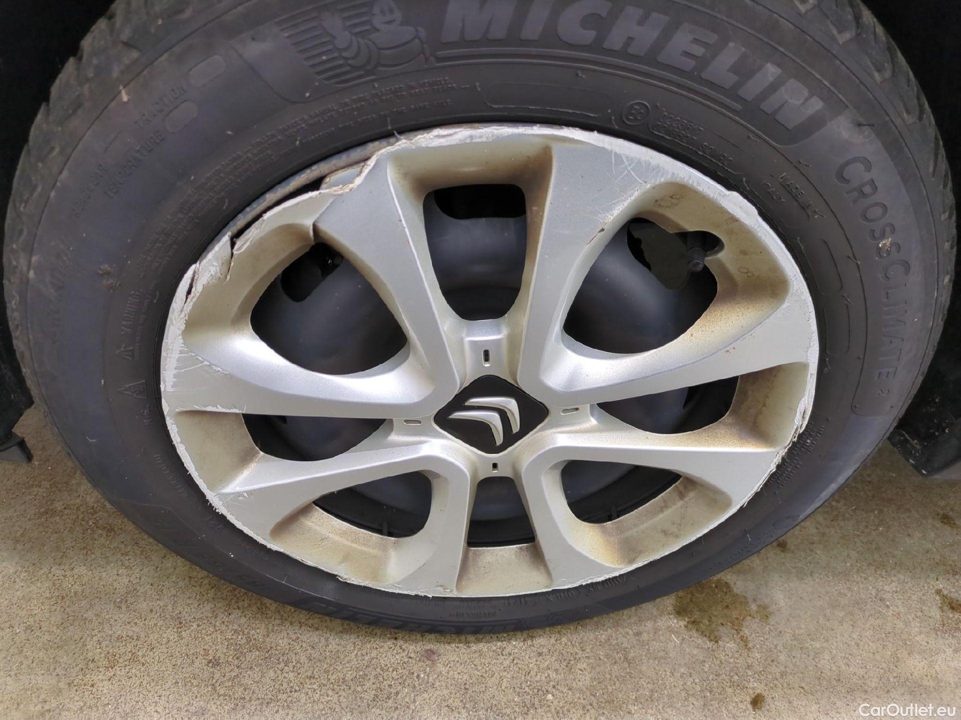  Citroen  C3  Société Feel 1.5 BlueHDI 100CV BVM6 E6dT #8