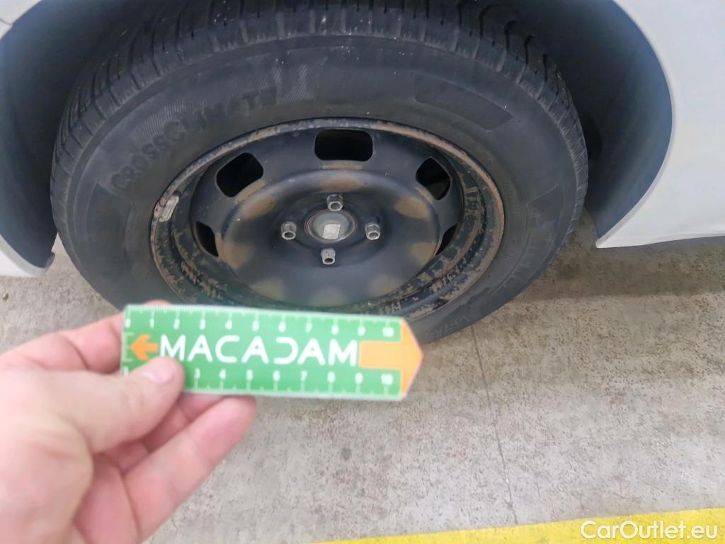  Peugeot  208  Affaire Premium Pack 1.5 HDi 100CV BVM6 E6dT #36