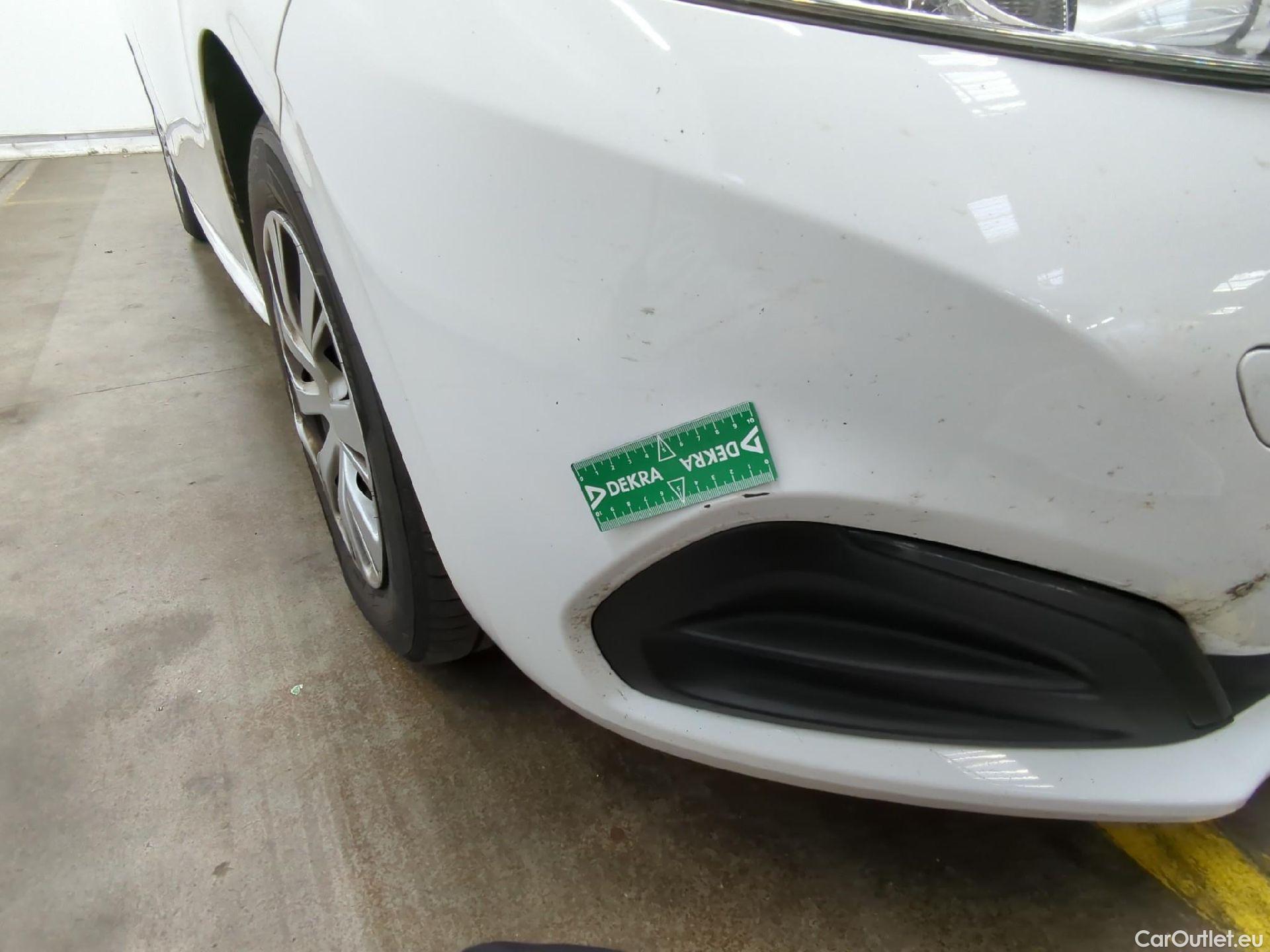  Peugeot  208  Affaire Premium 1.5 HDi 100CV BVM5 E6dT #23