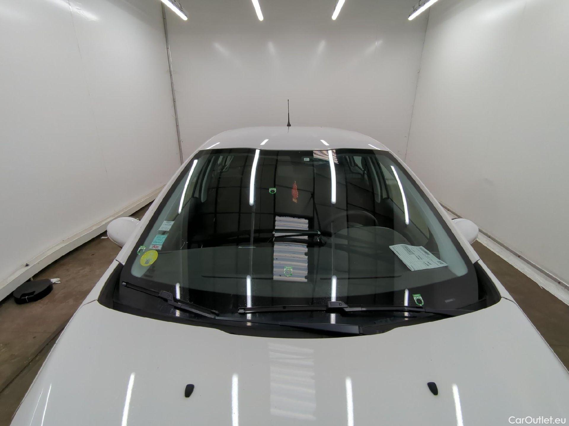  Peugeot  208  Affaire Premium 1.5 HDi 100CV BVM5 E6dT #18