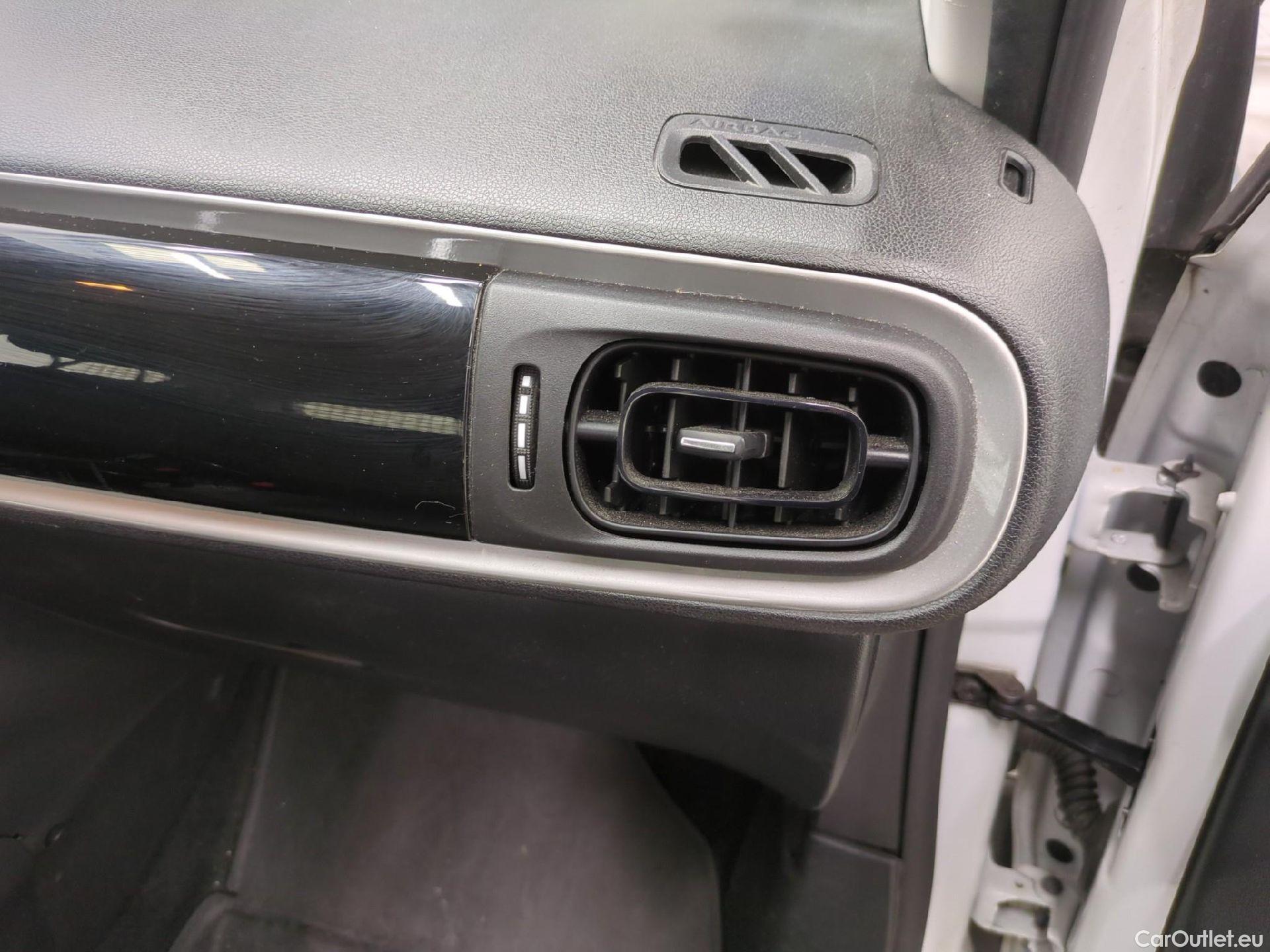  Citroen  C3  Société Feel 1.5 BlueHDI 100CV BVM6 E6dT #4