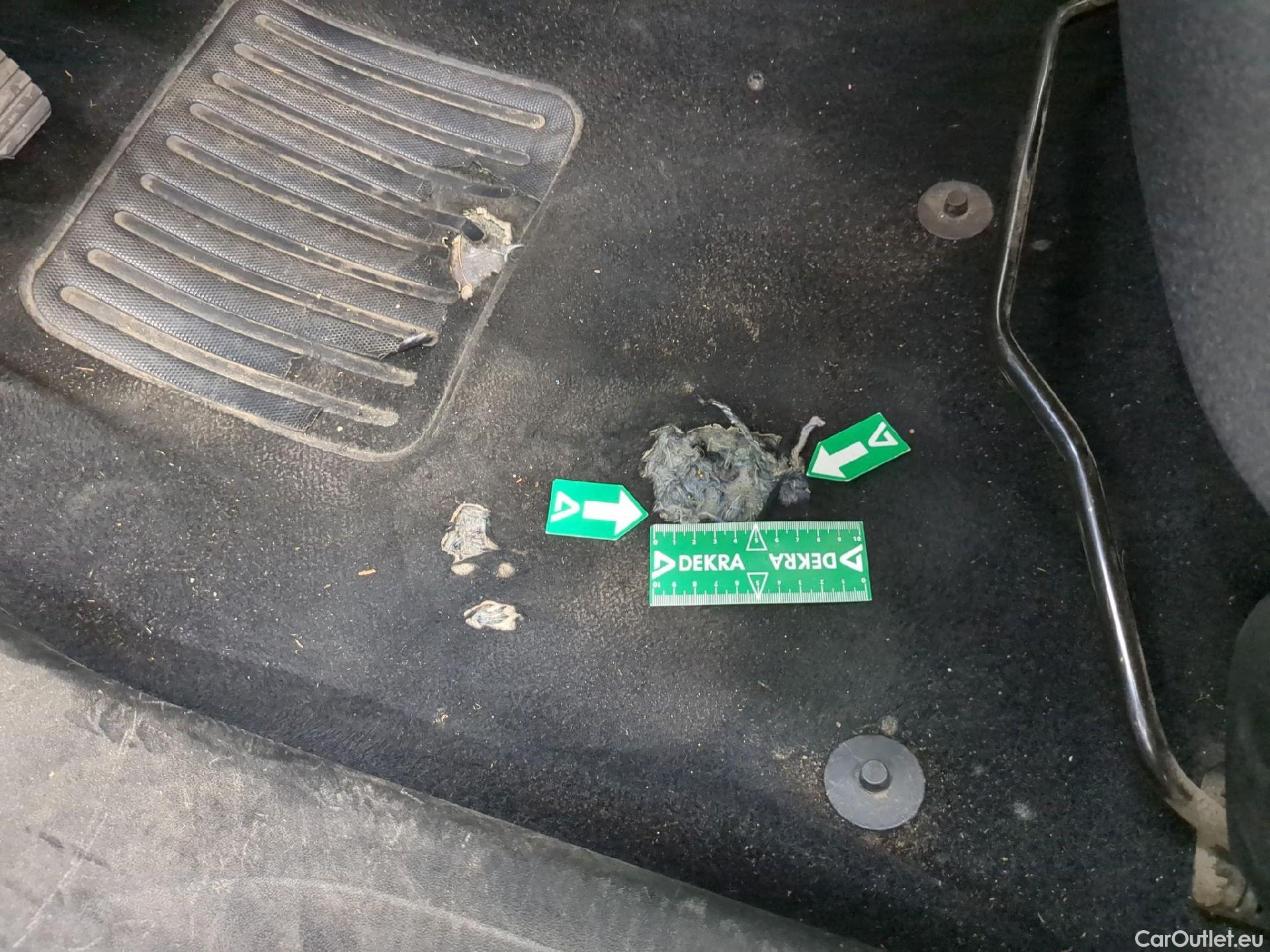  Peugeot  208  Affaire Premium 1.5 HDi 100CV BVM5 E6dT #1