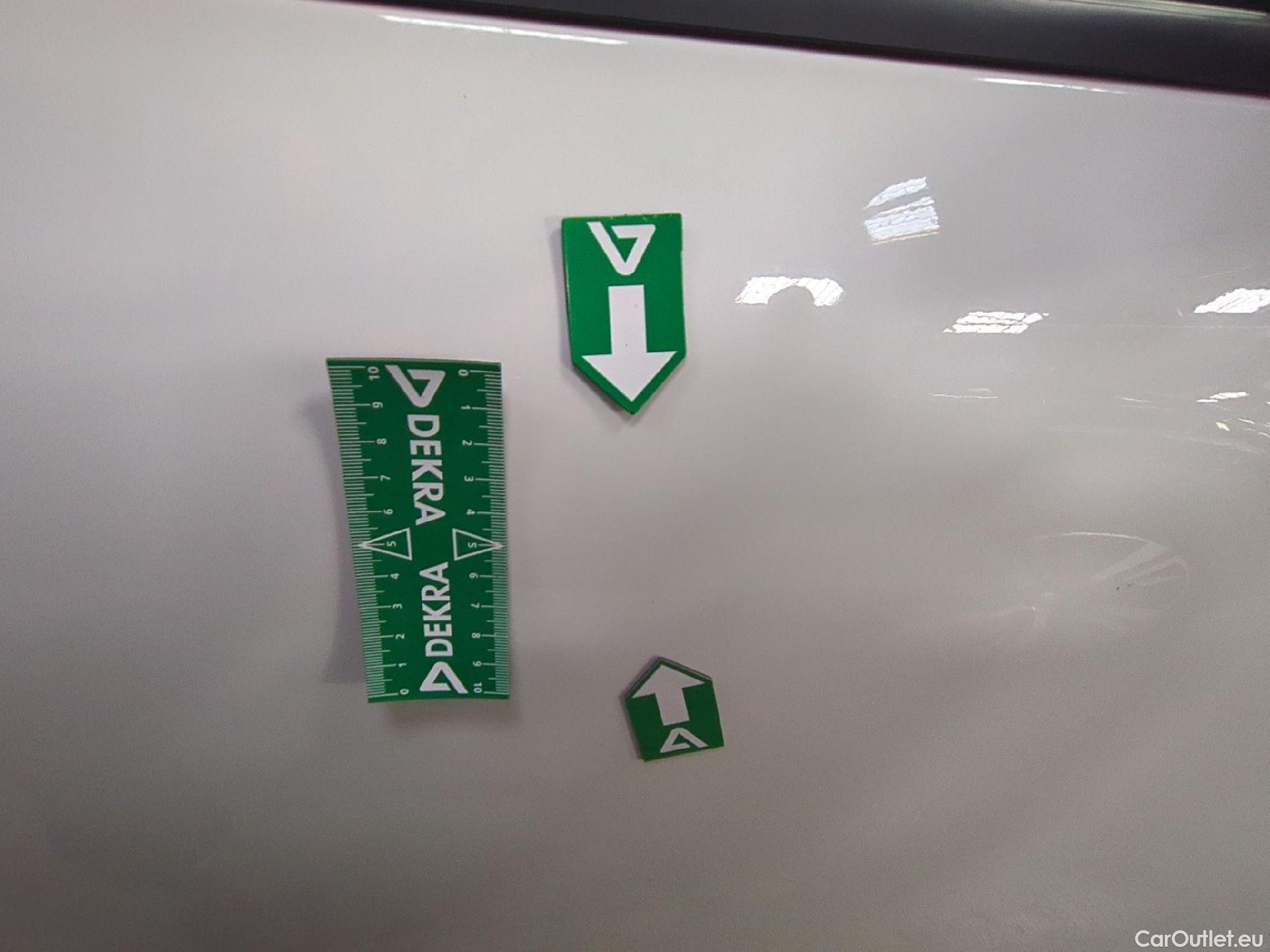  Peugeot  208 PEUGEOT  Affaire VU 5p Berline BlueHDi 100 S&S PREMIUM PACK #15