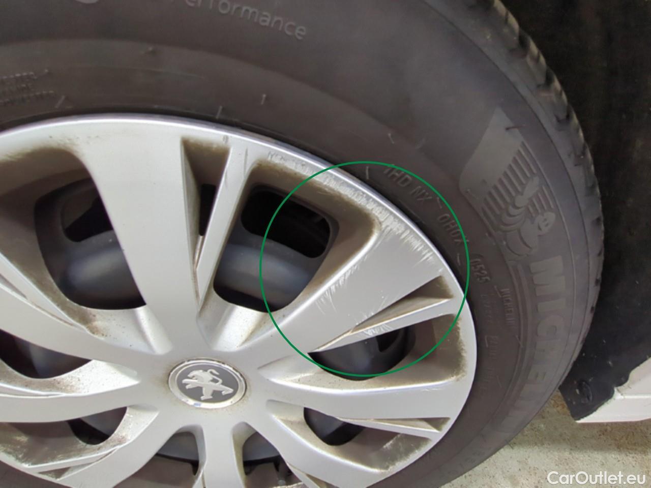  Peugeot  208 PEUGEOT  Affaire VU 5p Berline BlueHDi 100 S&S PREMIUM PACK #7