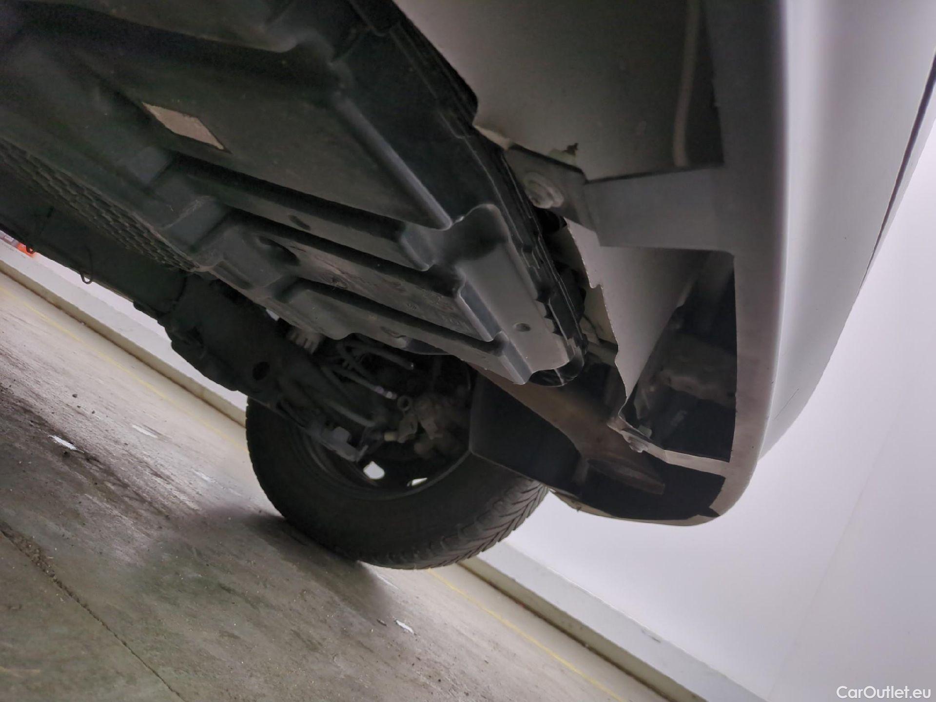  Citroen  C3  Société Feel 1.5 BlueHDI 100CV BVM6 E6dT #26