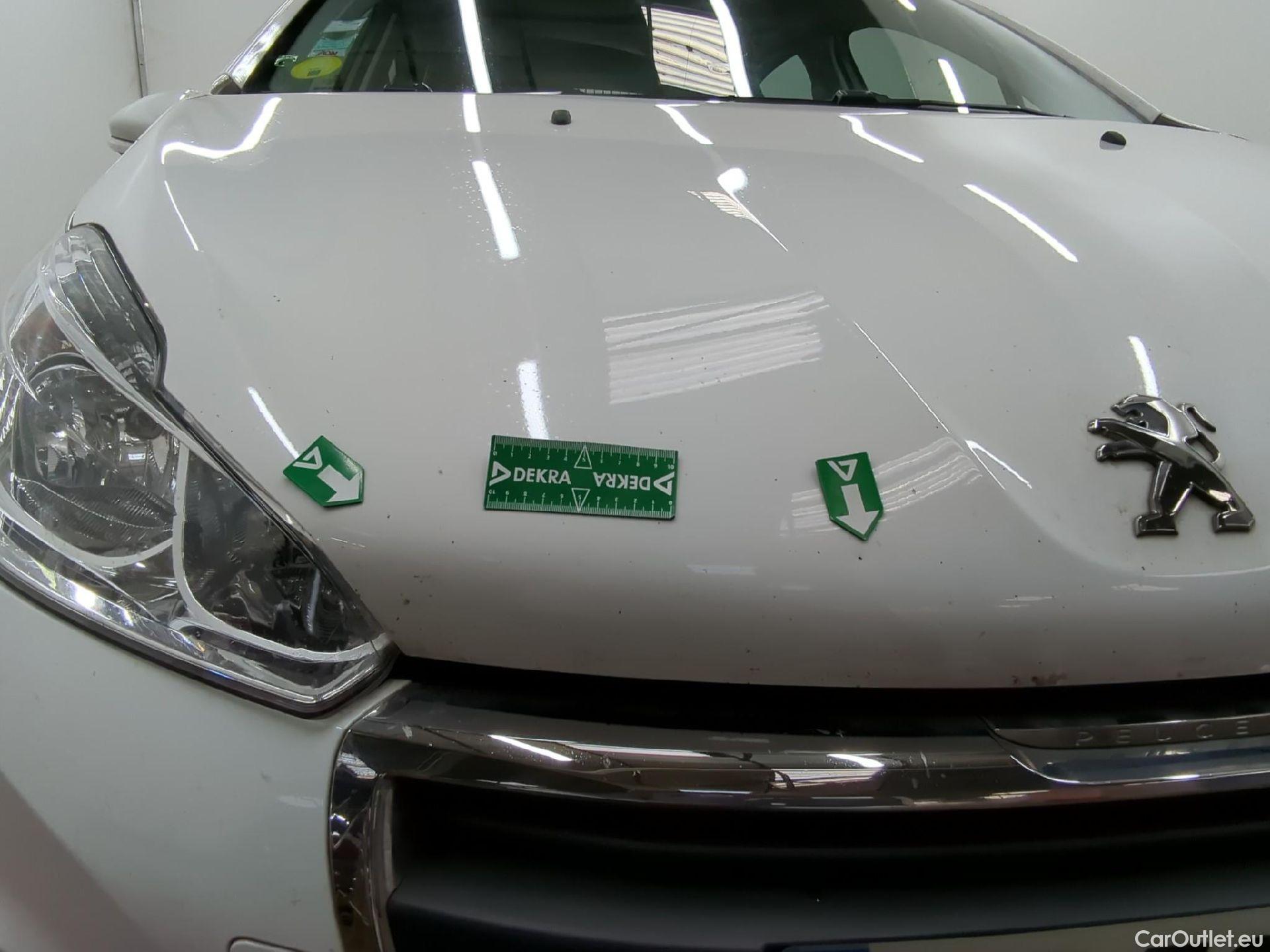  Peugeot  208  Affaire Premium 1.5 HDi 100CV BVM5 E6dT #24