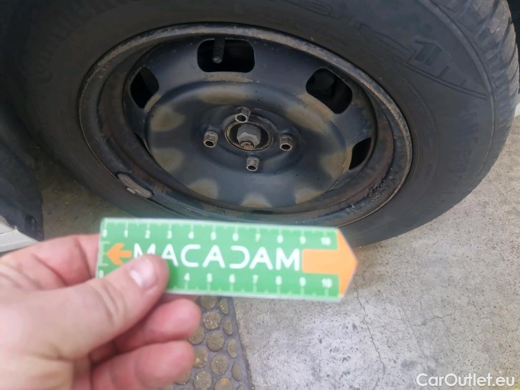  Peugeot  208  Affaire Premium Pack 1.5 HDi 100CV BVM6 E6dT #38