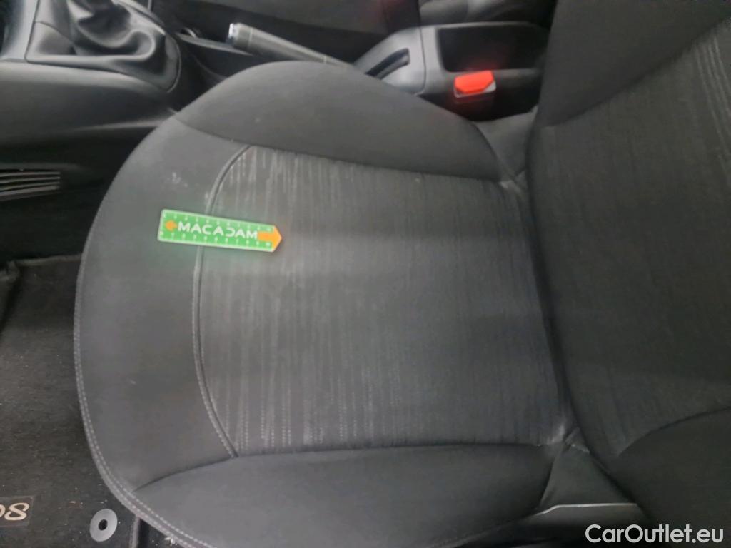  Peugeot  208  Affaire Premium Pack 1.5 HDi 100CV BVM6 E6dT #31