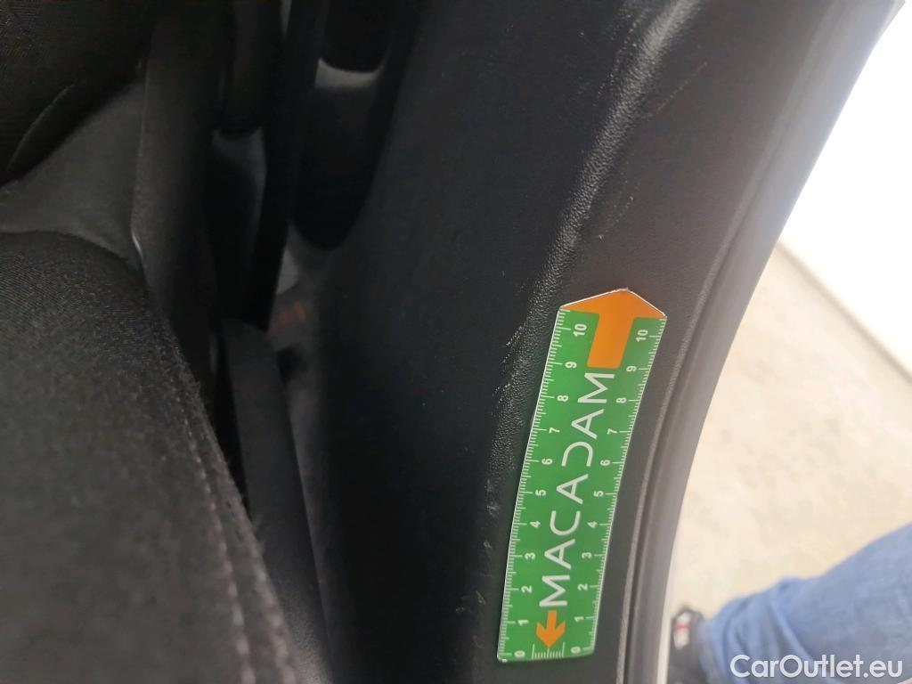  Peugeot  208  Affaire Premium Pack 1.5 HDi 100CV BVM6 E6dT #28