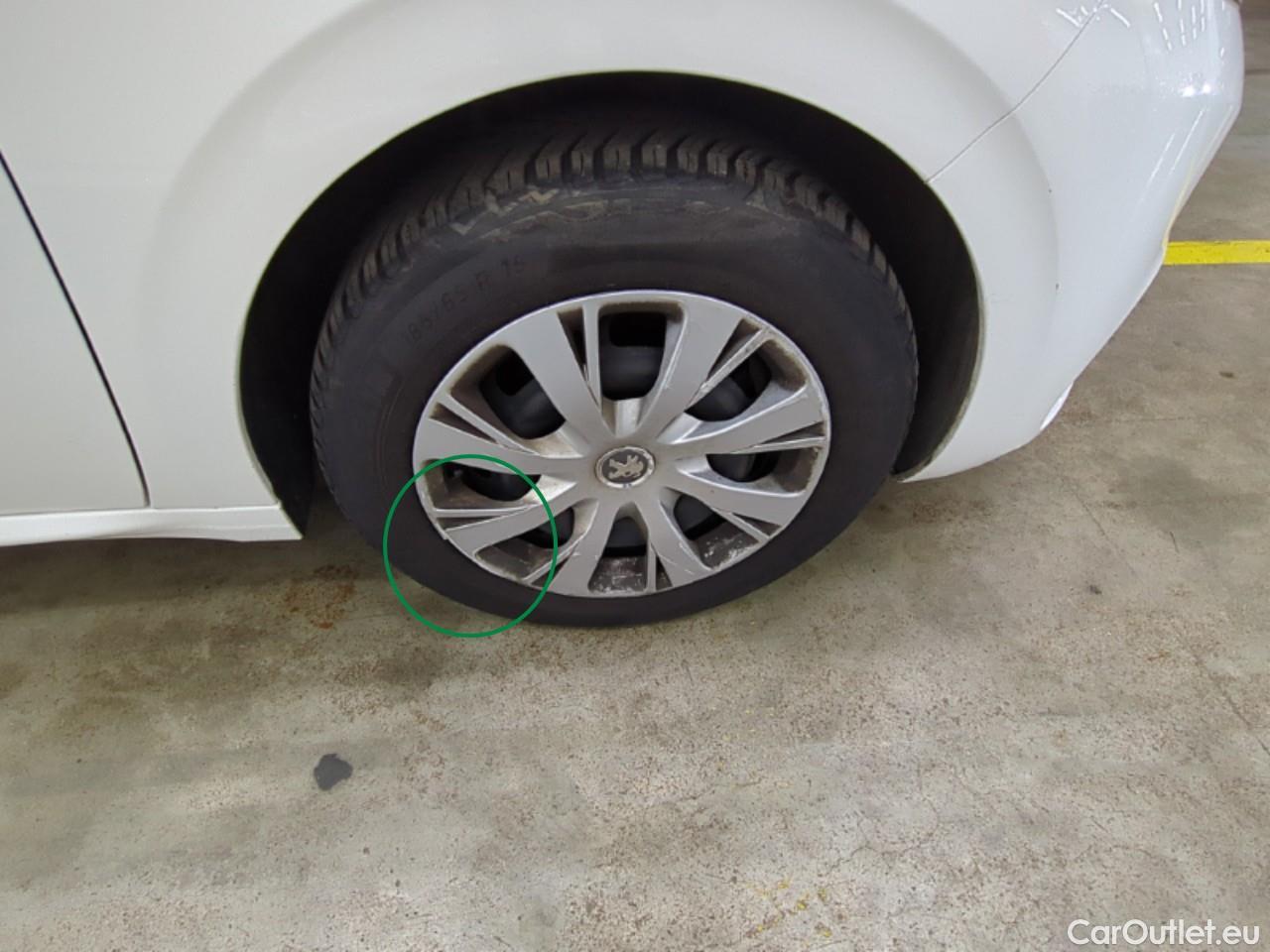  Peugeot  208 PEUGEOT  Affaire VU 5p Berline BlueHDi 100 S&S PREMIUM PACK #1