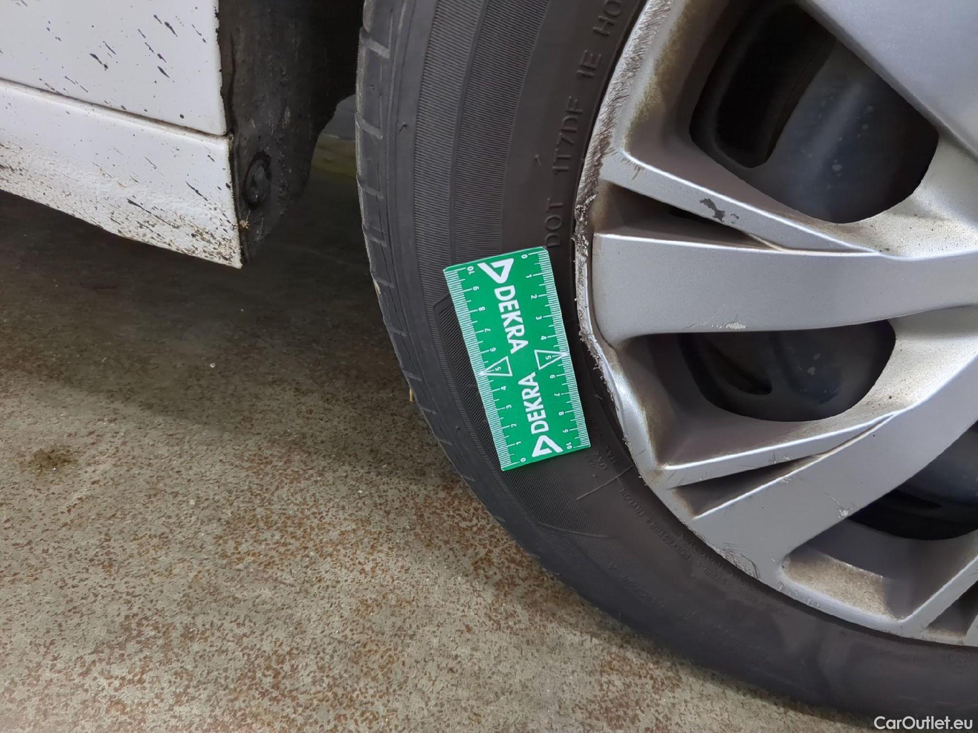  Peugeot  208  Affaire Premium 1.5 HDi 100CV BVM5 E6dT #9