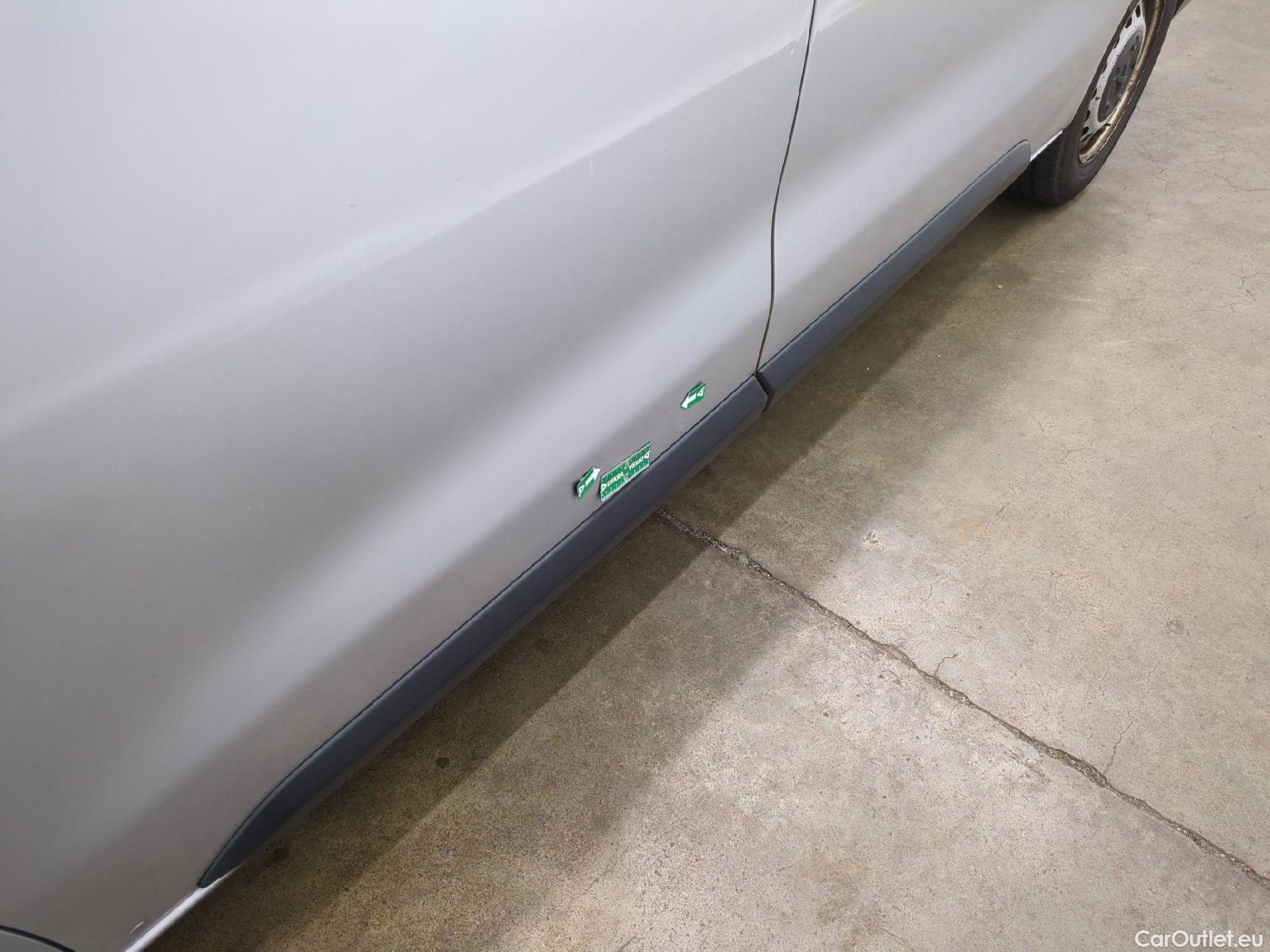  Peugeot  Expert PEUGEOT  VU 4p Fourgon 2.0 BlueHDi 120 S&S Long Premium Pack #53