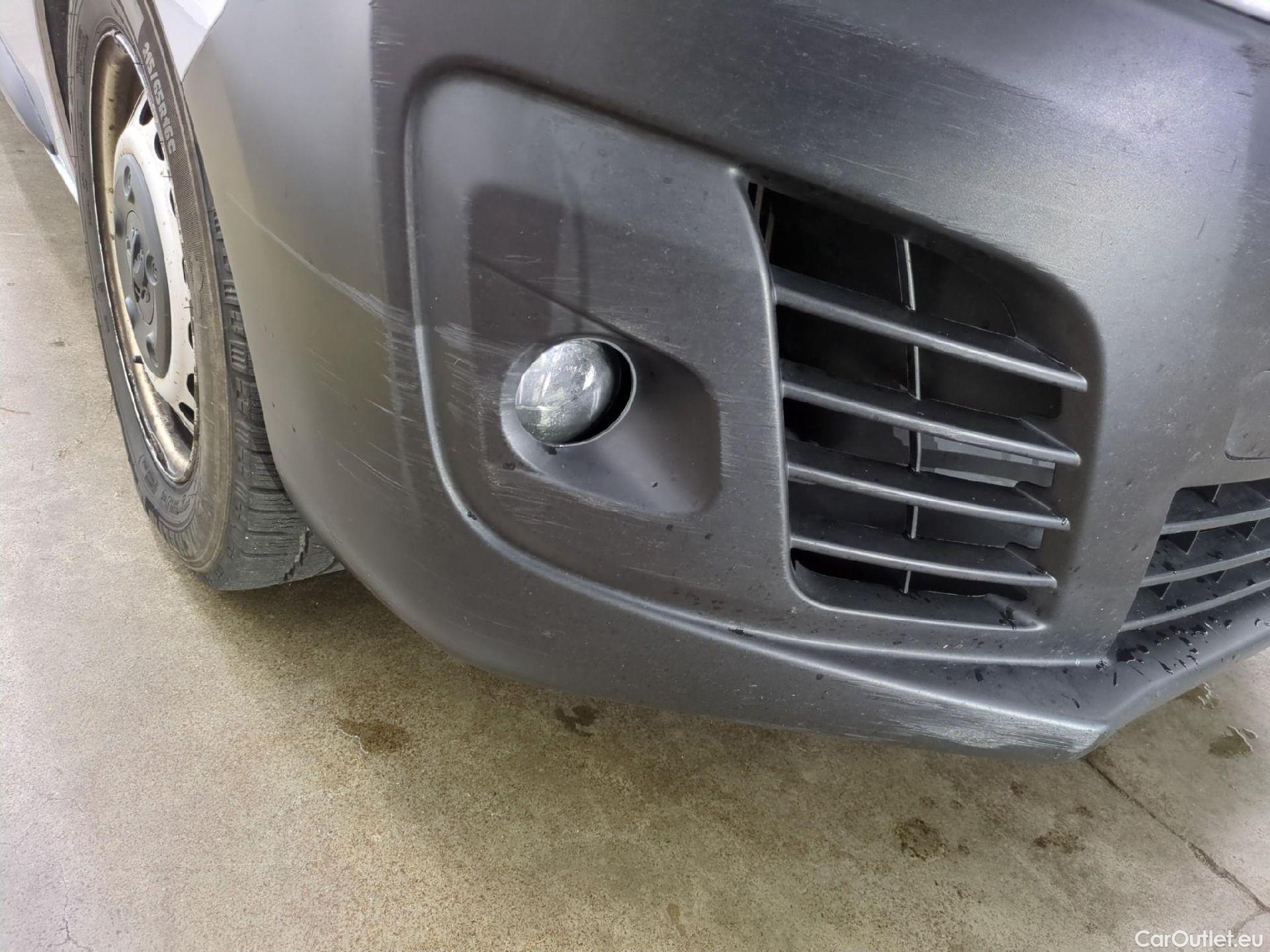  Peugeot  Expert PEUGEOT  VU 4p Fourgon 2.0 BlueHDi 120 S&S Long Premium Pack #49