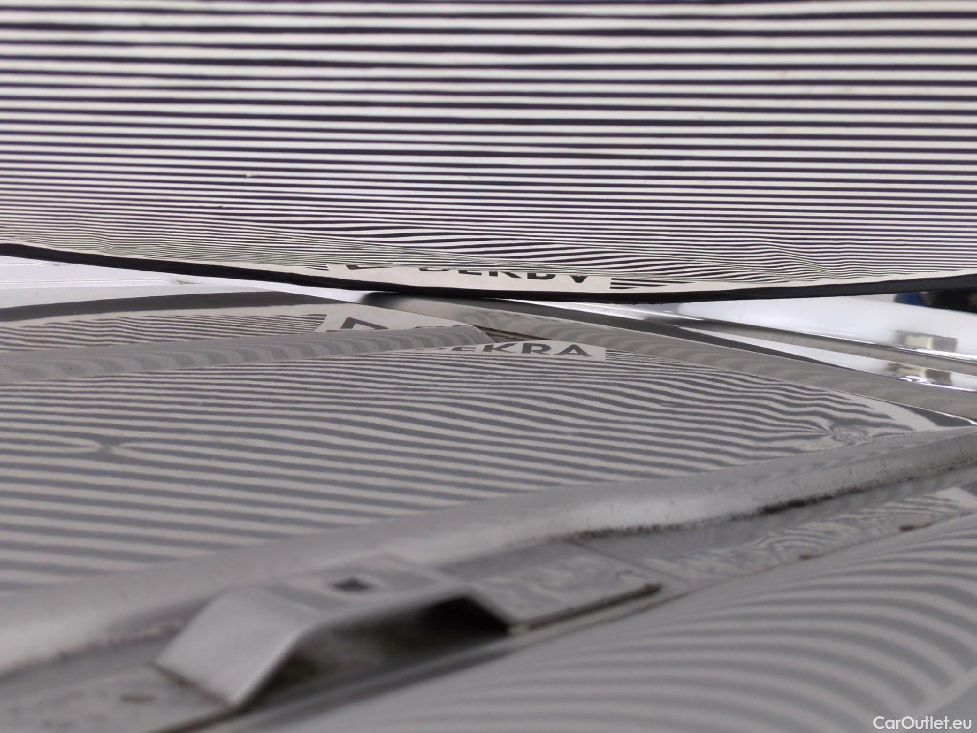  Peugeot  Expert PEUGEOT  VU 4p Fourgon 2.0 BlueHDi 120 S&S Long Premium Pack #73