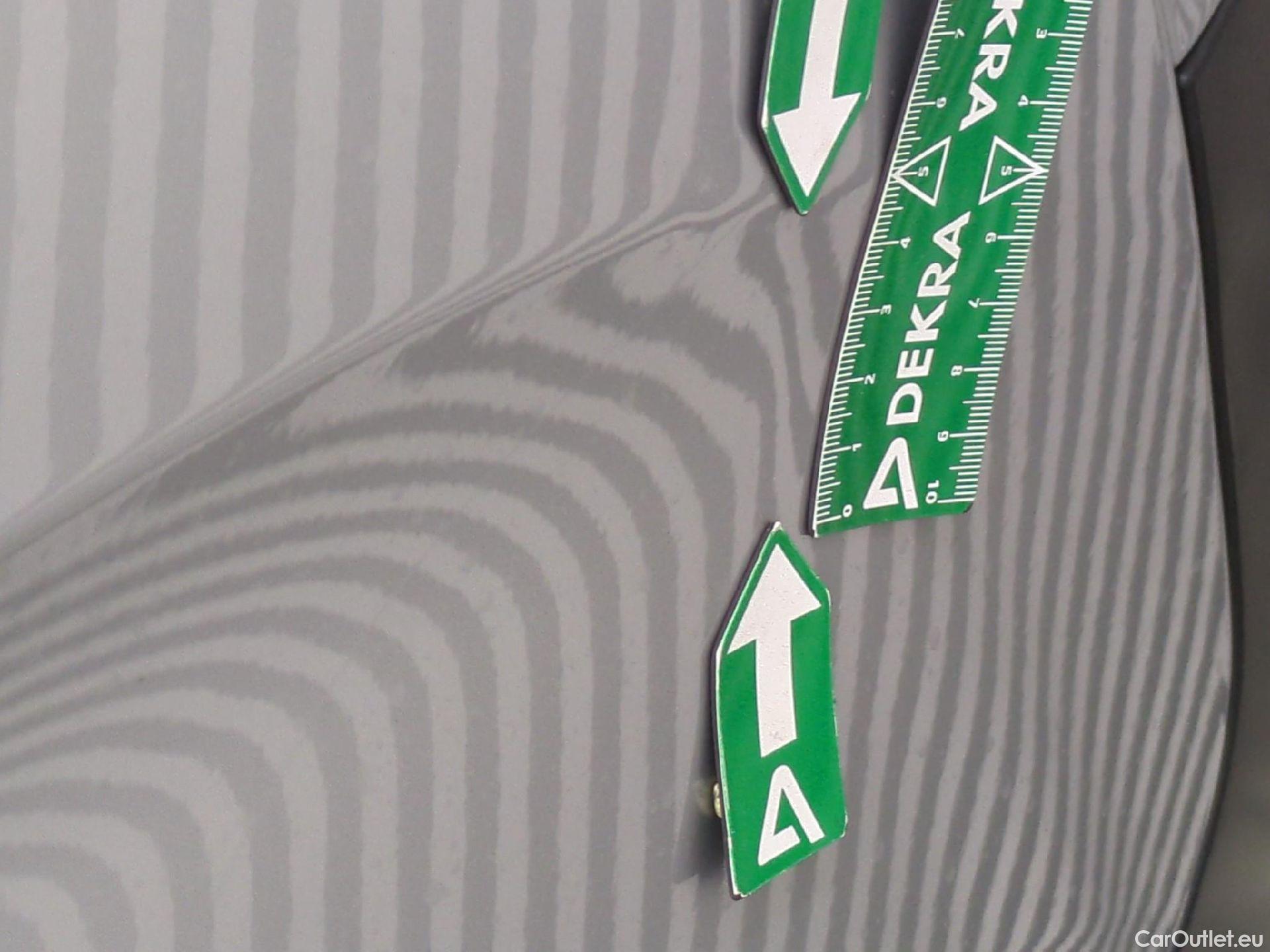  Peugeot  Expert PEUGEOT  VU 4p Fourgon 2.0 BlueHDi 120 S&S Long Premium Pack #41