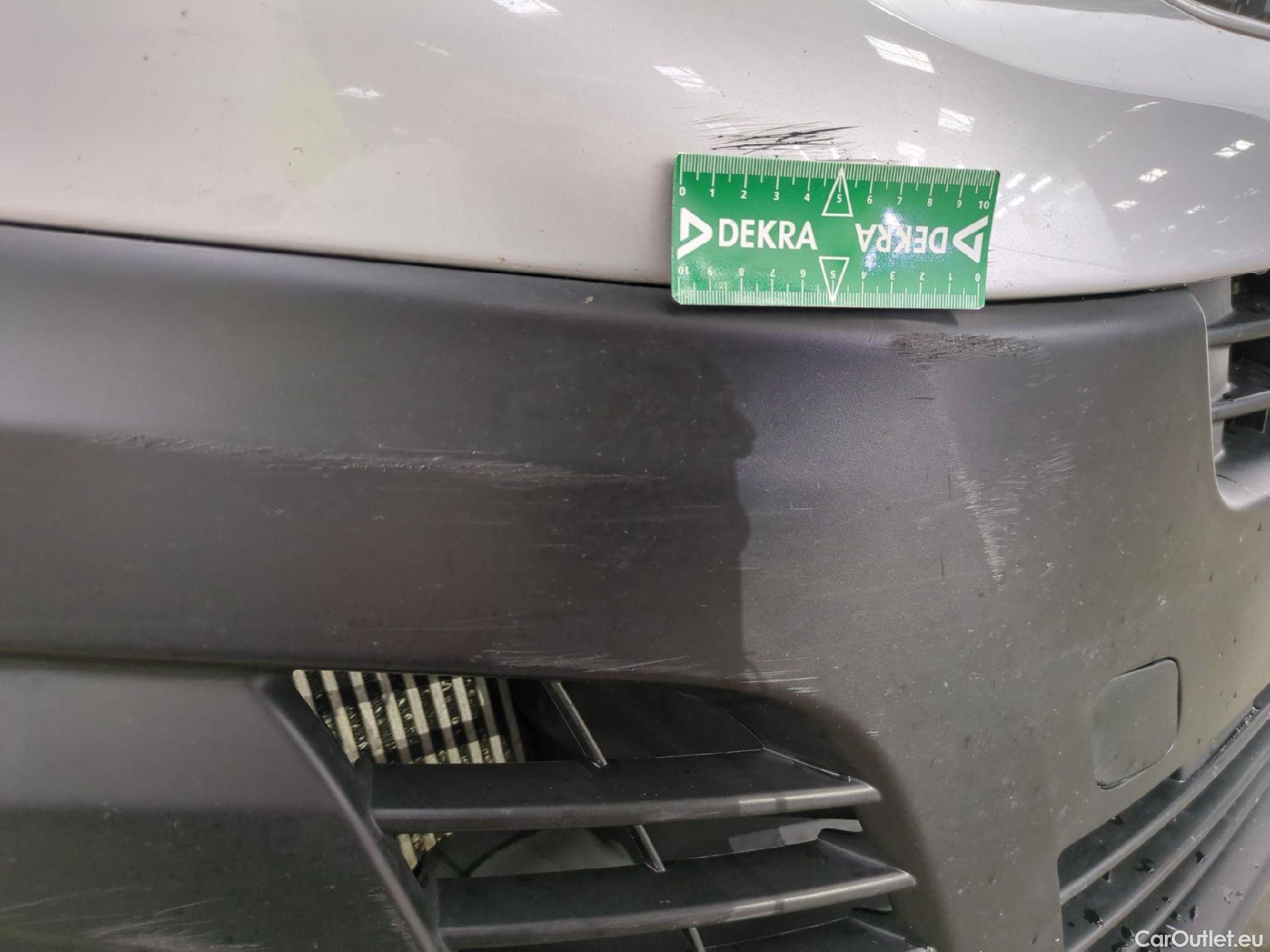  Peugeot  Expert PEUGEOT  VU 4p Fourgon 2.0 BlueHDi 120 S&S Long Premium Pack #45