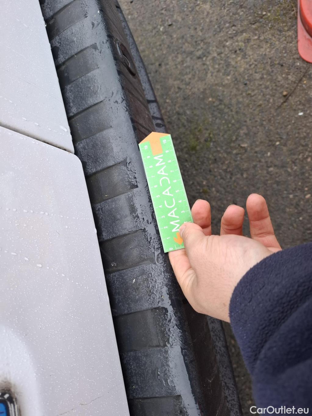  Renault  Kangoo RENAULT  Express / 2013 / 4P / Fourgonnette Extra R-Link dCi 90 #10