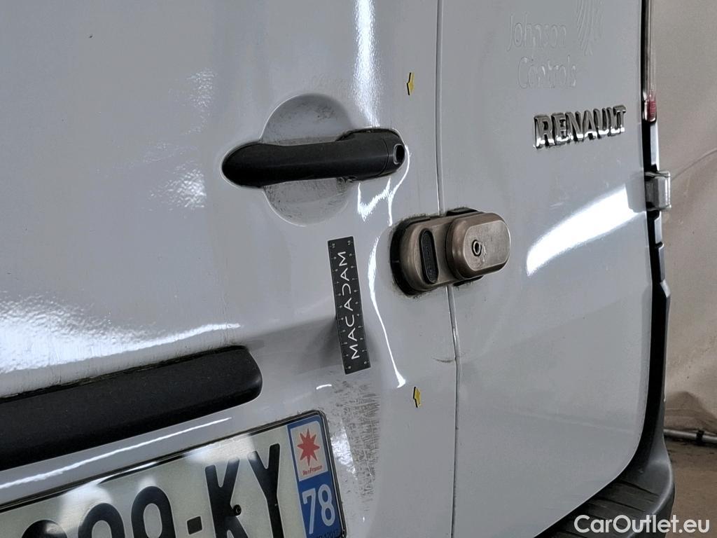  Renault  Kangoo RENAULT  Express / 2013 / 4P / Fourgonnette Extra R-Link dCi 90 #18