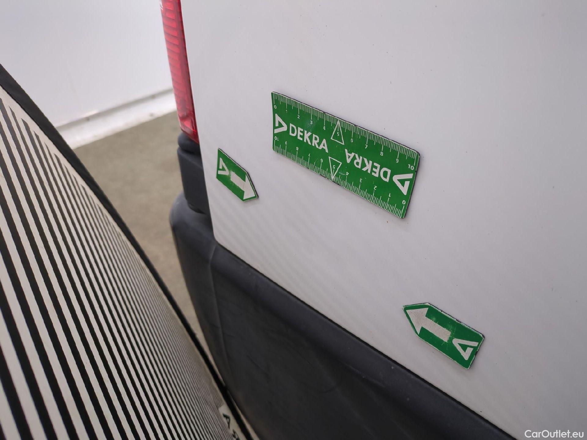  Peugeot  Expert  Fourgon  Fourgon L1H1 Pack CD Clim 1.6 90CV BVM5 #49