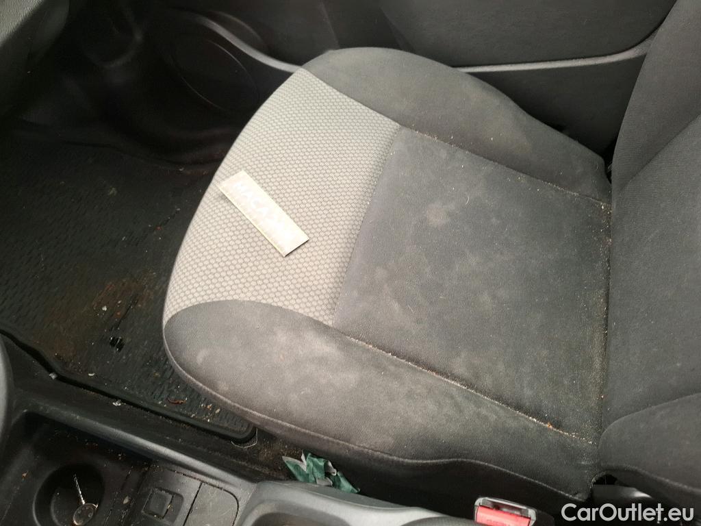  Renault  Kangoo RENAULT  Express / 2013 / 4P / Fourgonnette Extra R-Link dCi 90 #46