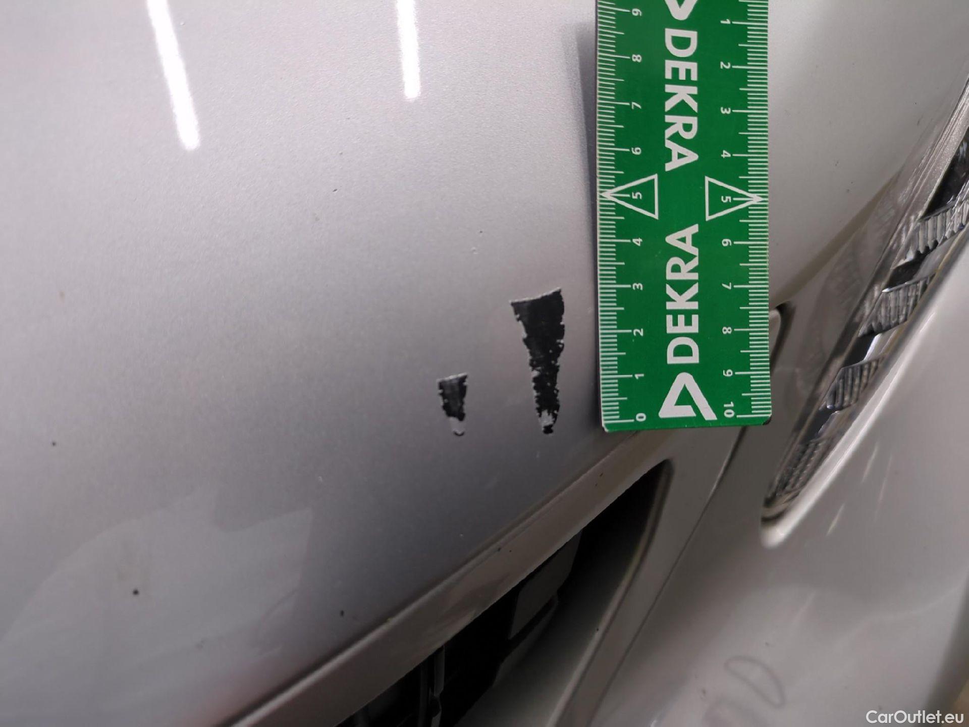  Peugeot  Expert PEUGEOT  VU 4p Fourgon 2.0 BlueHDi 120 S&S Long Premium Pack #48