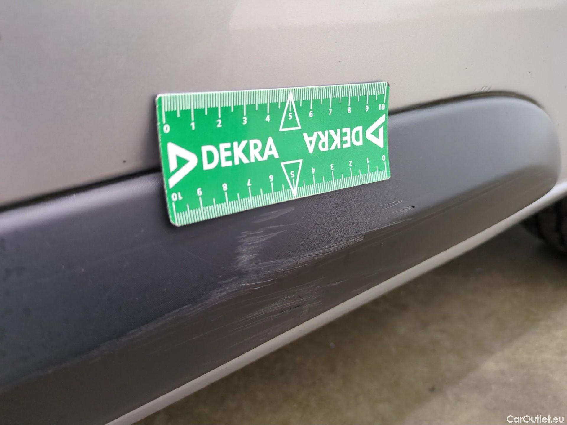  Peugeot  Expert PEUGEOT  VU 4p Fourgon 2.0 BlueHDi 120 S&S Long Premium Pack #57