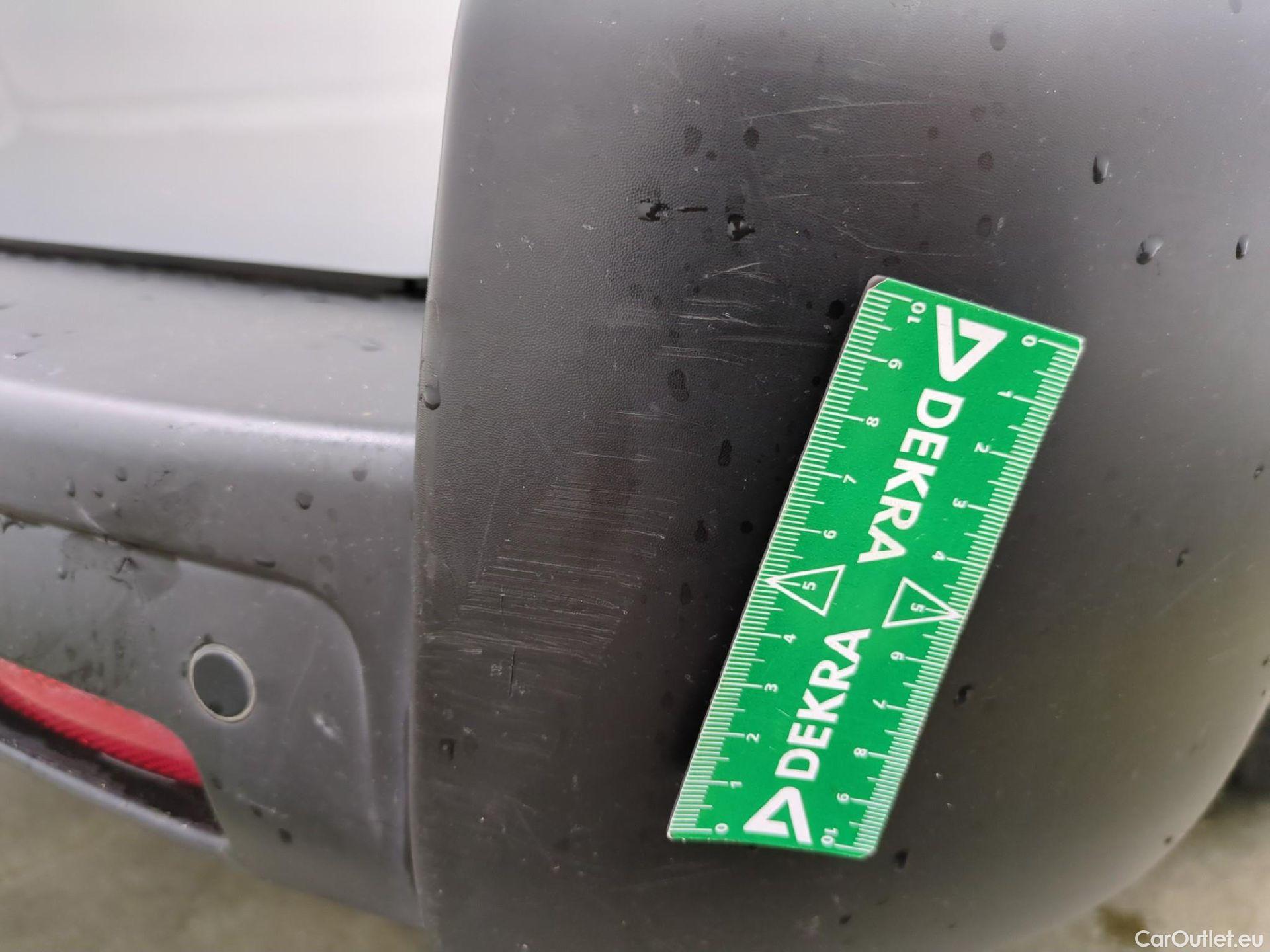  Peugeot  Expert PEUGEOT  VU 4p Fourgon 2.0 BlueHDi 120 S&S Long Premium Pack #75