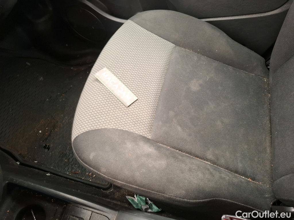  Renault  Kangoo RENAULT  Express / 2013 / 4P / Fourgonnette Extra R-Link dCi 90 #47