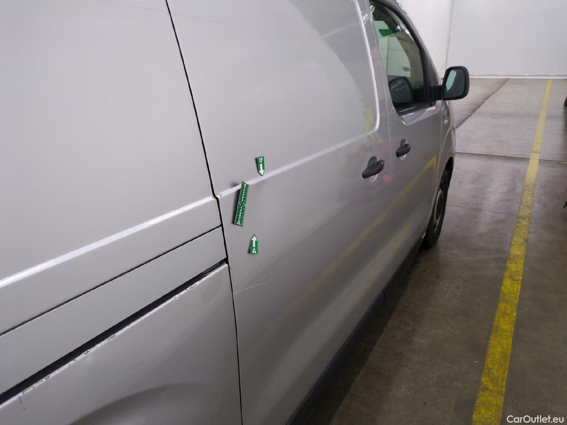  Peugeot  Expert PEUGEOT  VU 4p Fourgon 2.0 BlueHDi 120 S&S Long Premium Pack #28