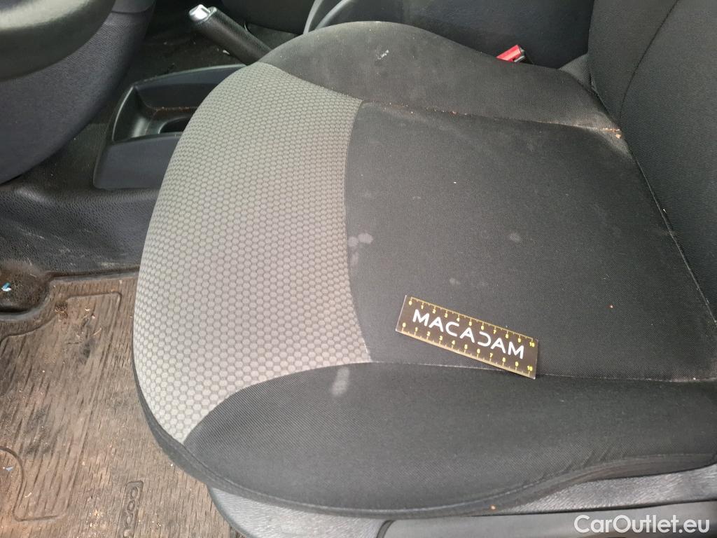  Renault  Kangoo RENAULT  Express / 2013 / 4P / Fourgonnette Extra R-Link dCi 90 #45