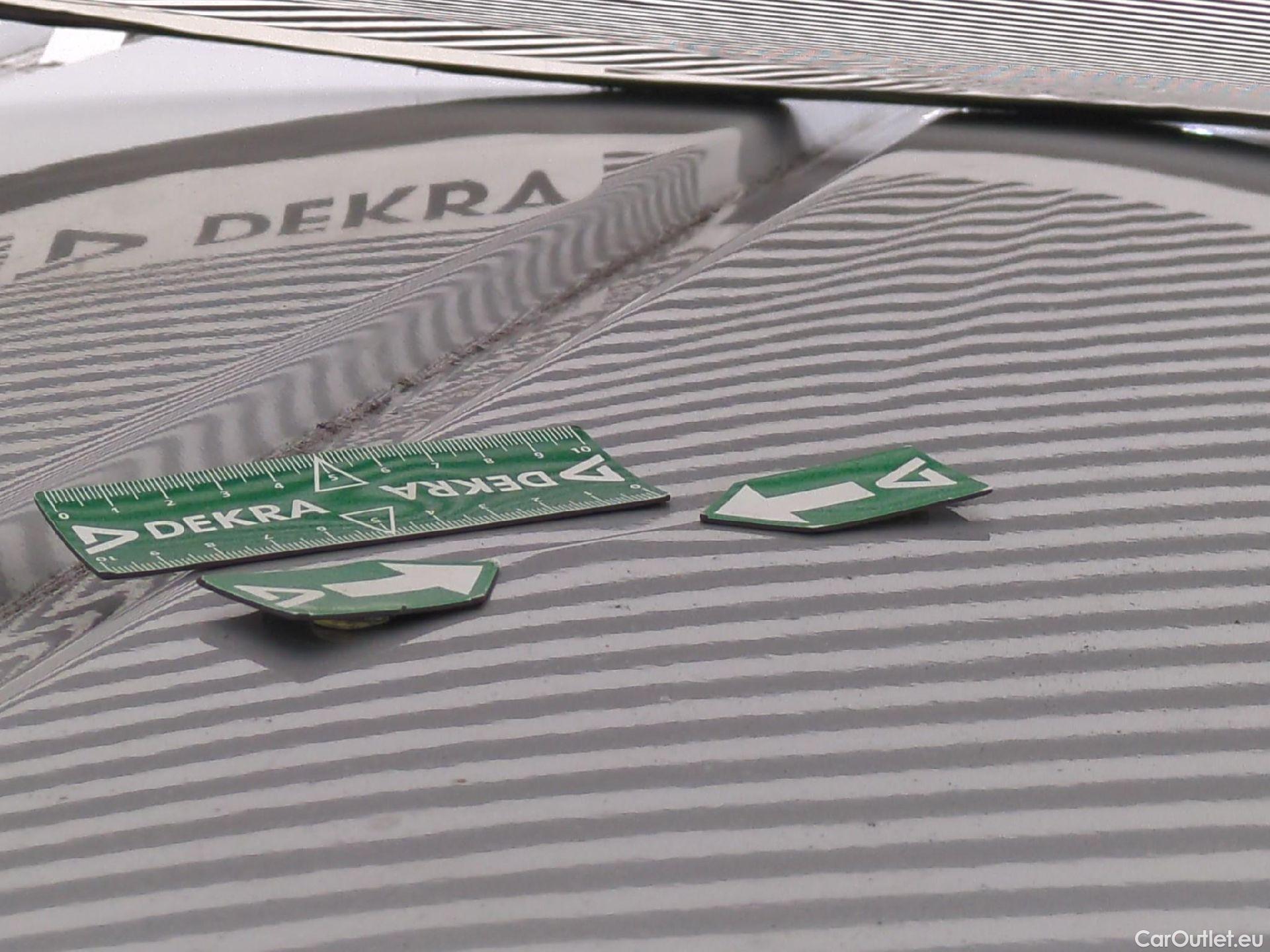  Peugeot  Expert PEUGEOT  VU 4p Fourgon 2.0 BlueHDi 120 S&S Long Premium Pack #65